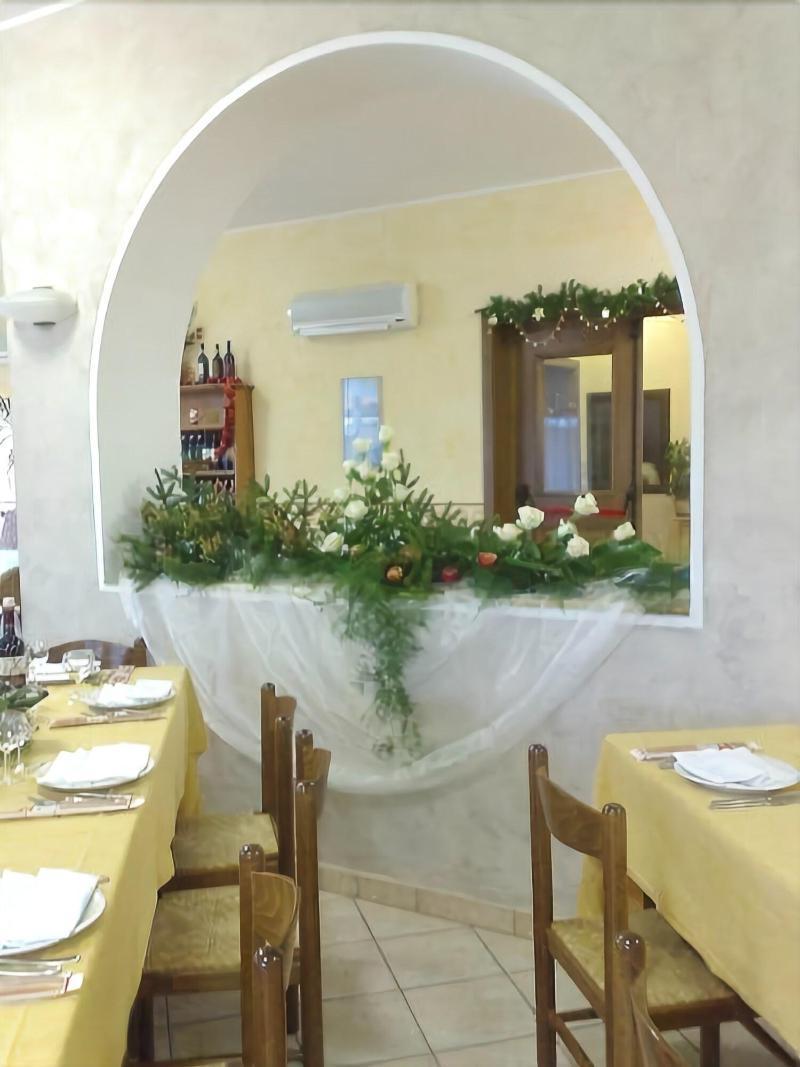 Hotel Tiziana Montepulciano Stazione Kültér fotó