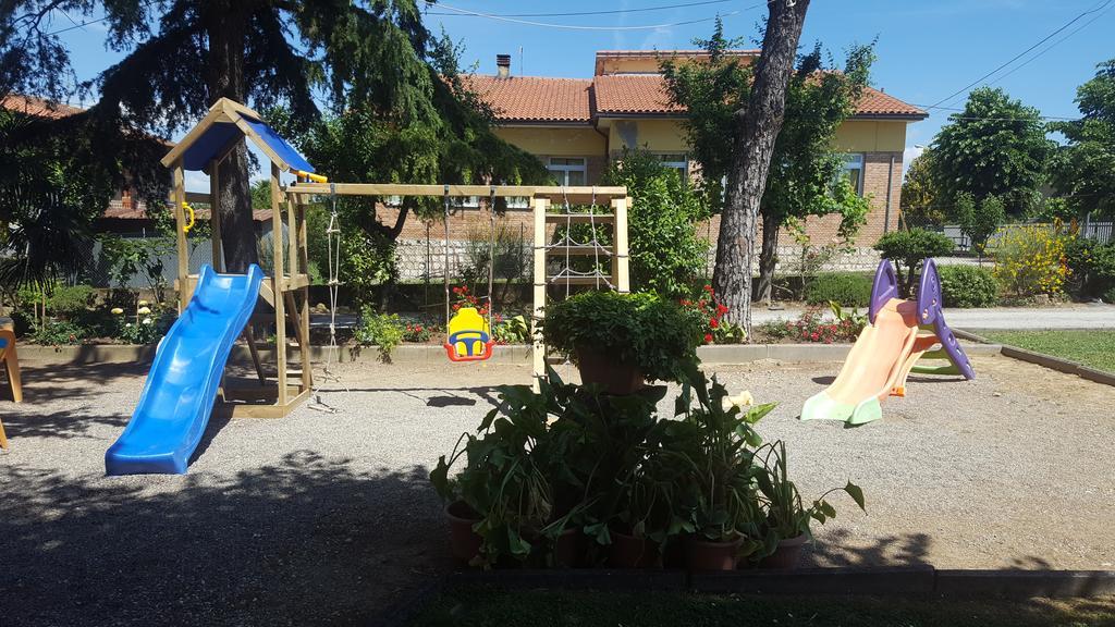Hotel Tiziana Montepulciano Stazione Kültér fotó